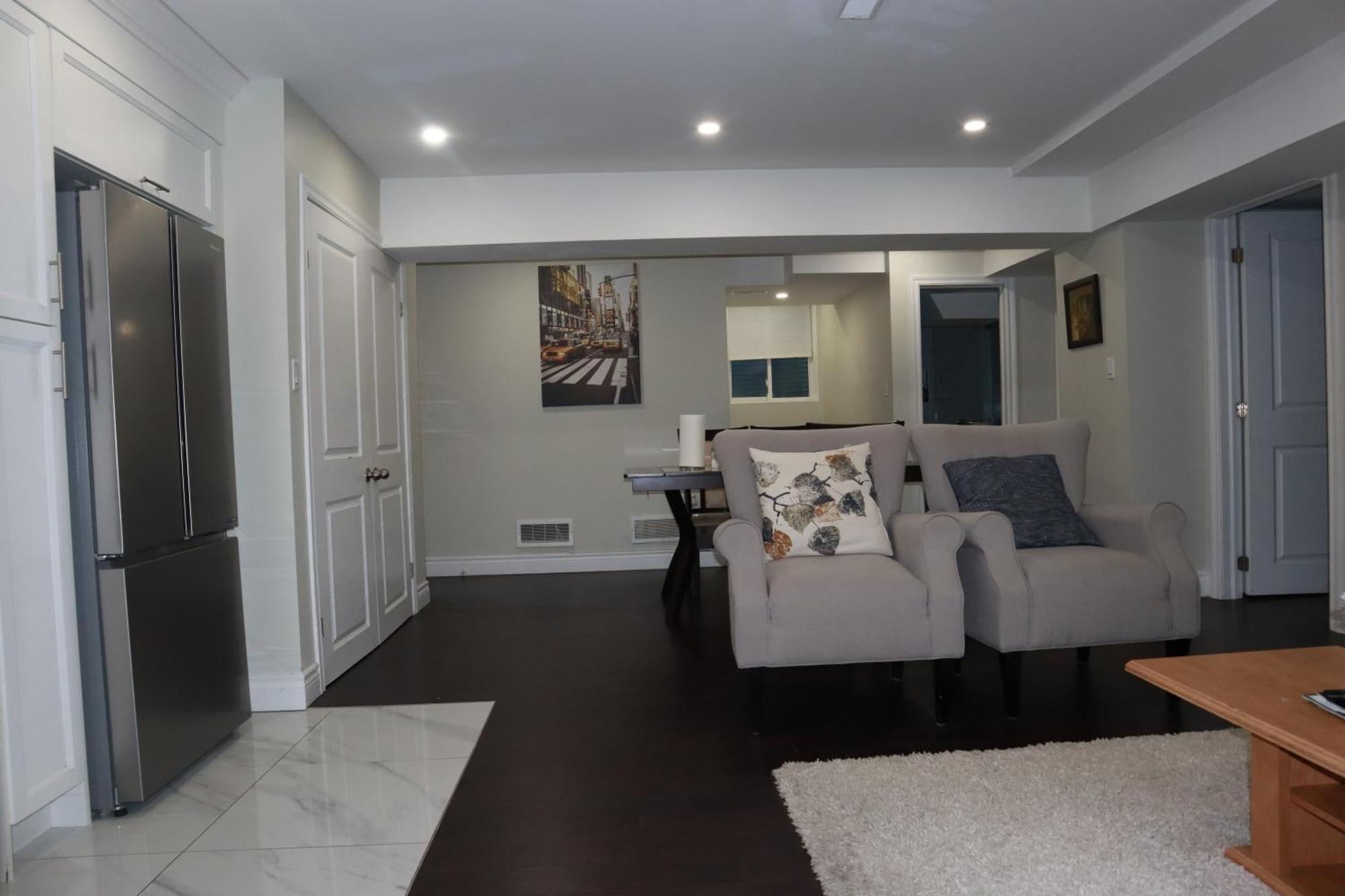 Stunning Furnished 2Bedroom/2Washroom Apartment 브램턴 외부 사진